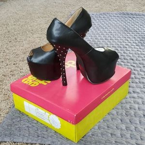 NWT Sexy stiletto heels 👠